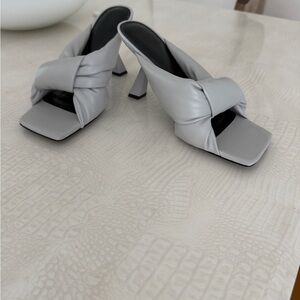 Marc Fisher Gray Knot-Detail Slide Mules
